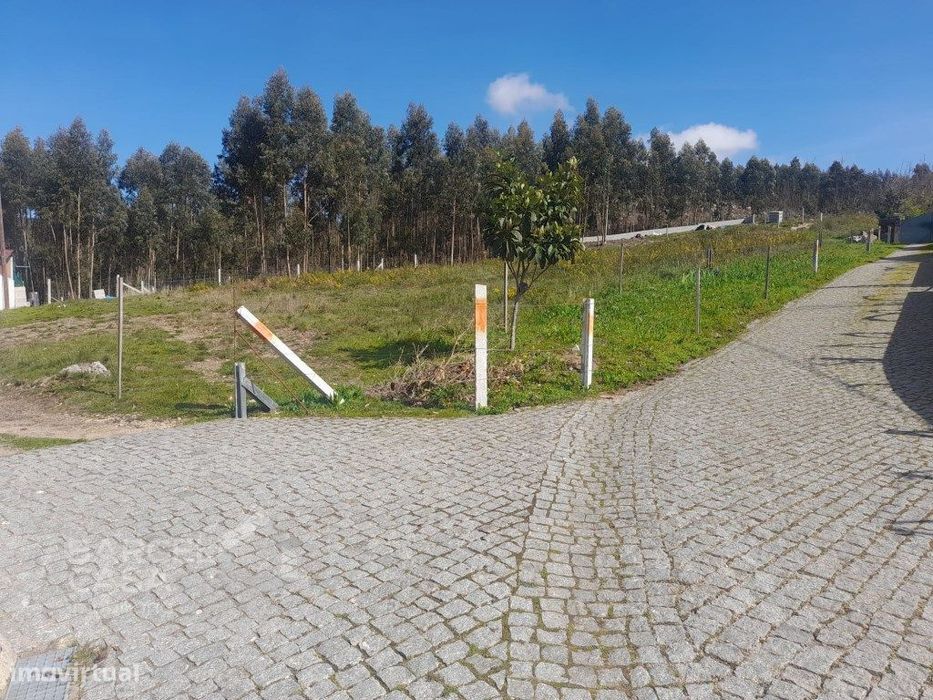 Terreno de construção em Feitos - Barcelos