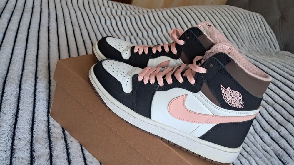 Джордани air JORDAN