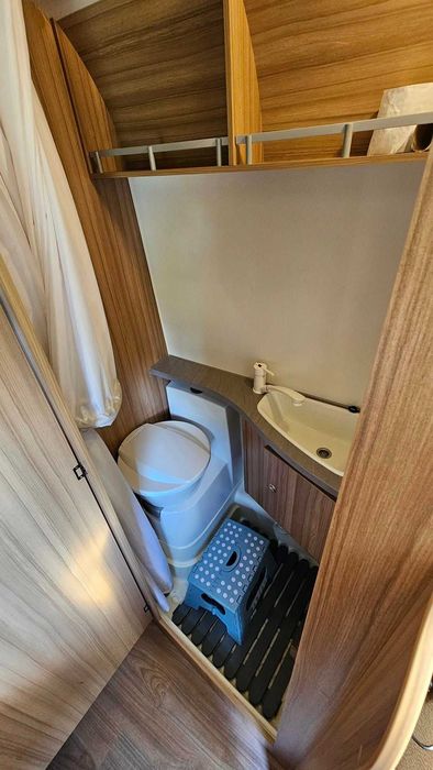 Wynajem Kampera Kampervan Weinsberg  Spanie 2 os. 4 Miejsca do jazdy