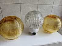 lampa kinkiet plafon . prl ddr stara lampa  klosz  . kolor miodowy