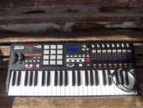 AKAI MK49  Midi Teclado com cabo