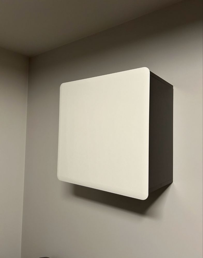 Komplet mebli komoda + 3 szafki wiszace cube
