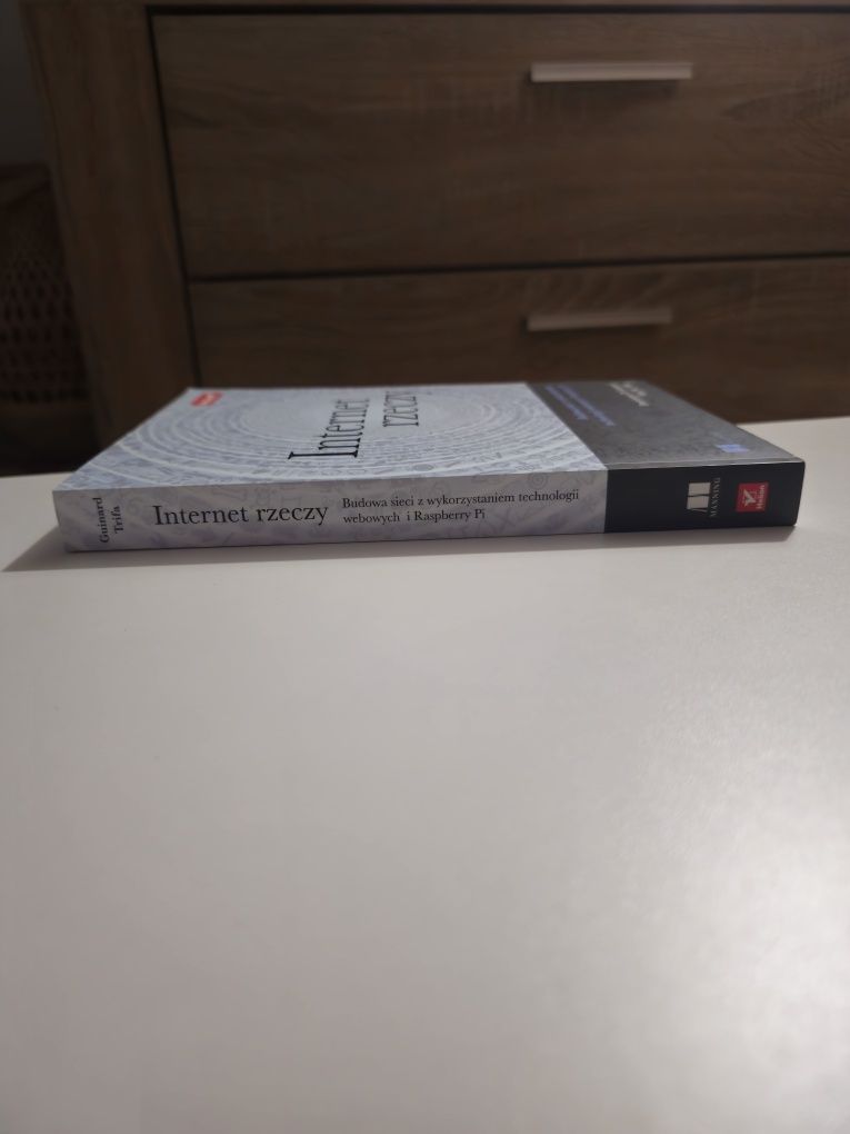Internet rzeczy -Guinard, Trifa, wyd. Helion, Raspberry Pi