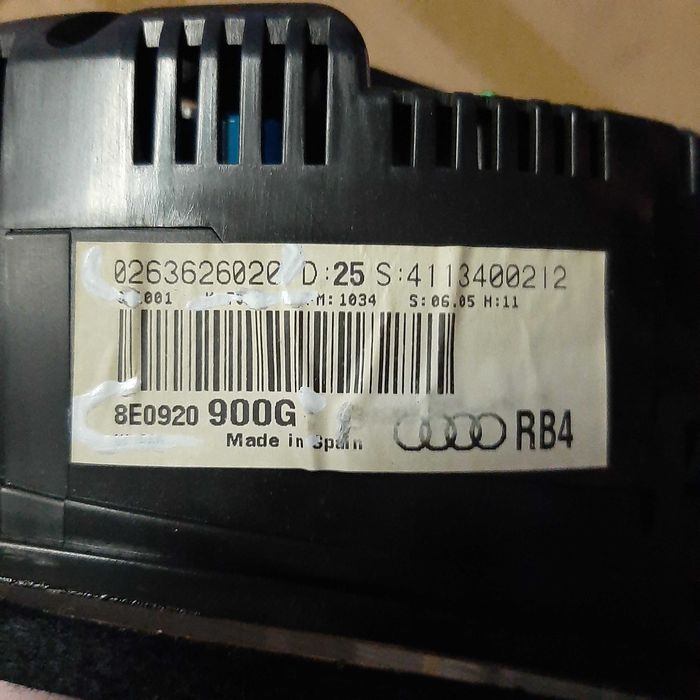 Licznik zegary audi a4 b6 2002r diesel