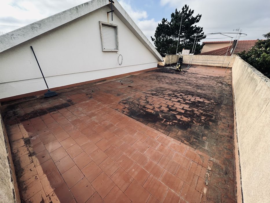 Impermeabilização Profissional de Telhados e Fachadas