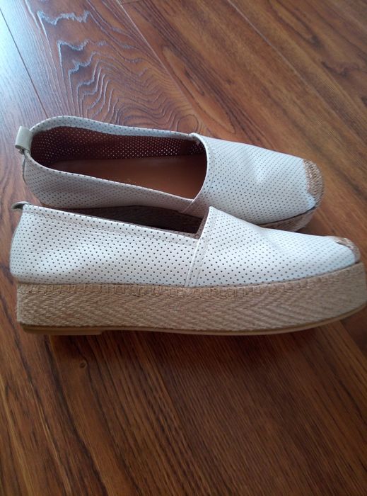 Жіночі туфлі-Еспадрільї