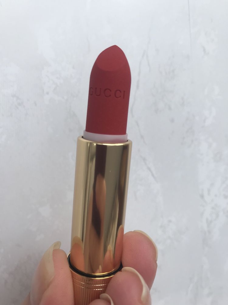 Помади фірмові KIKO Milano, Gucci,Buxom,DG