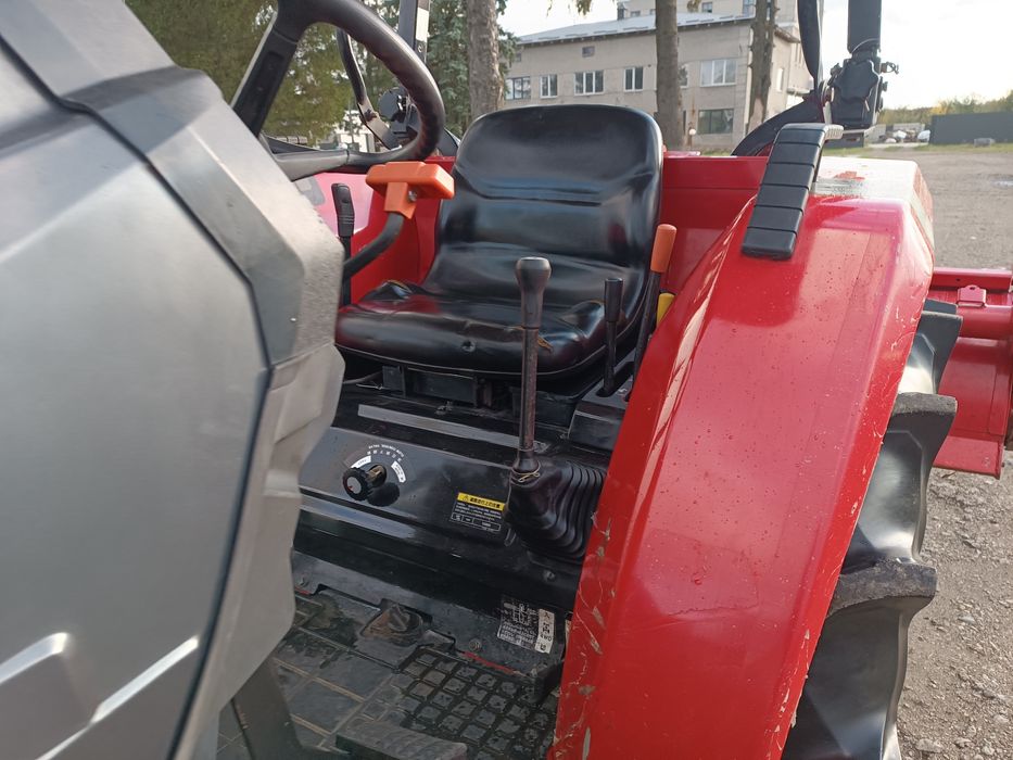 Японський мінітрактор.Трактор  Міцубісі МТ265.