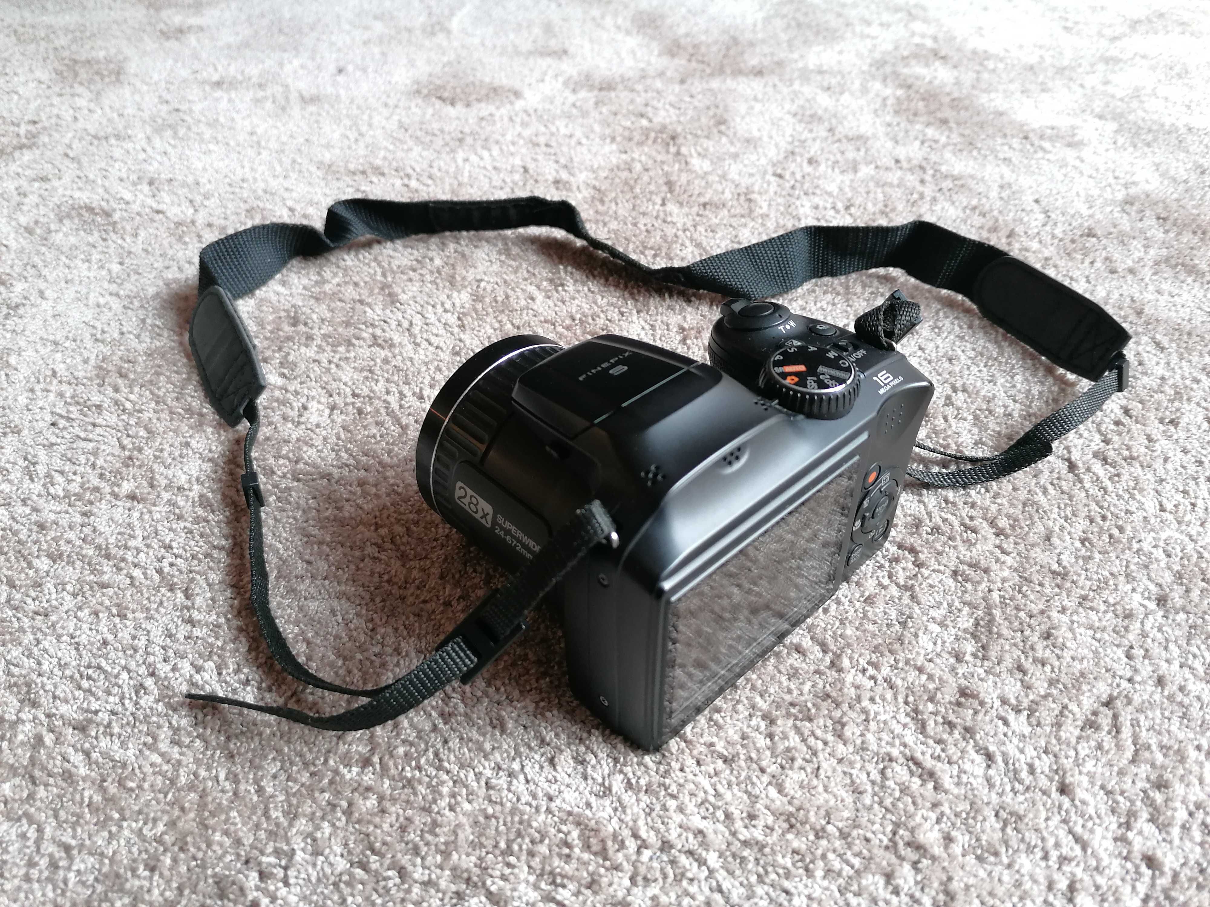 Fujifilm FINEPIX S4700