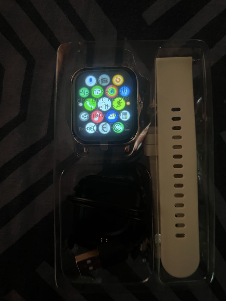 Nowy złoty smart watch