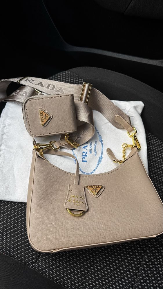 Сумка в стилі Prada re-Edition 2005 Saffiano 1:1
