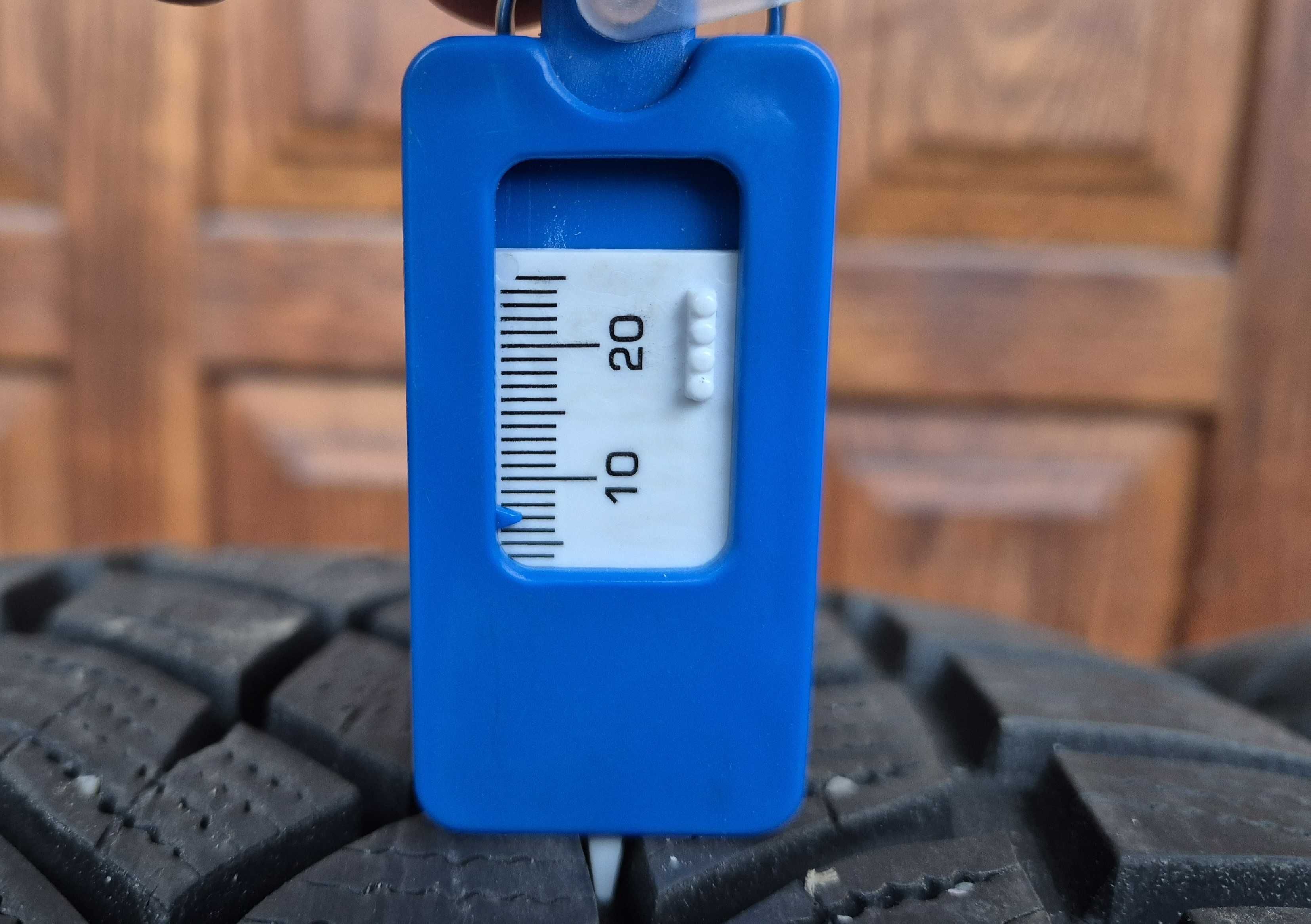 Goodyear UltraGrip Performance + 245/45 R19 102 V XL