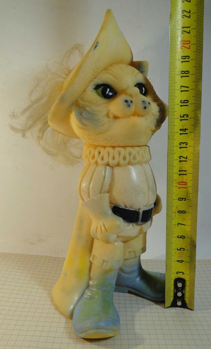 Резиновая игрушка Кот в Сапогх