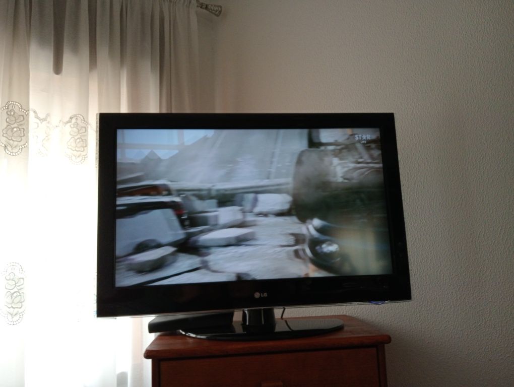 Vendo TV LG em ótimo estado