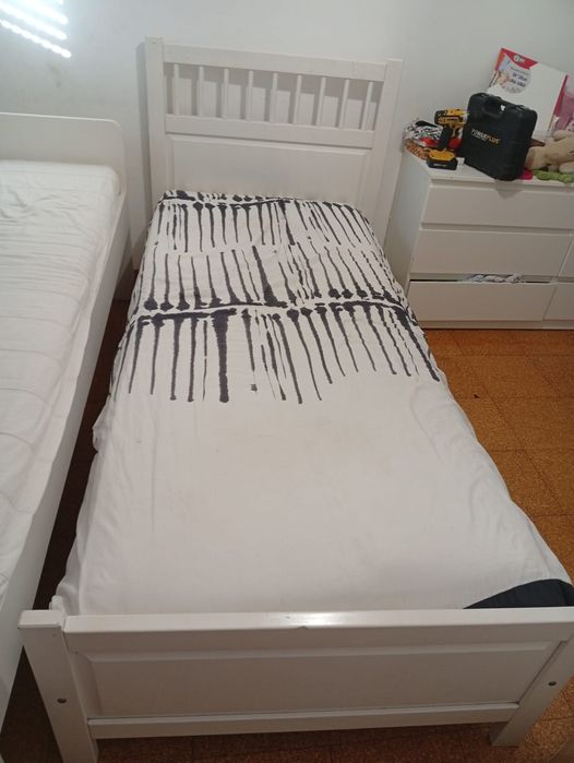 Cama solteiro com colchão