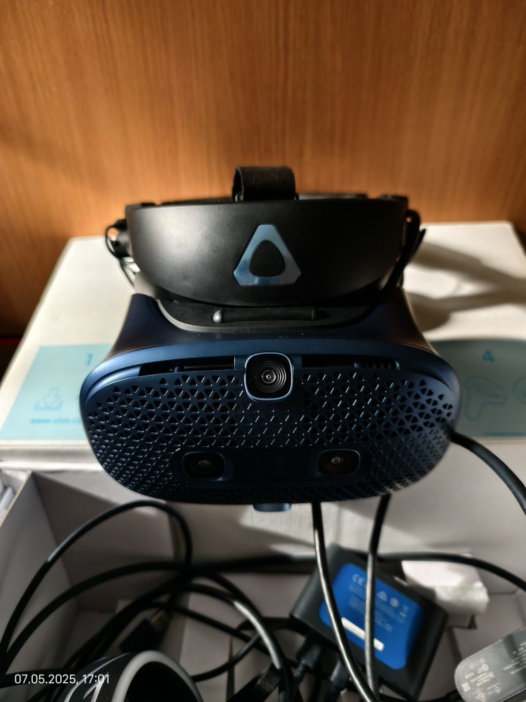Продам VIVE cosmos