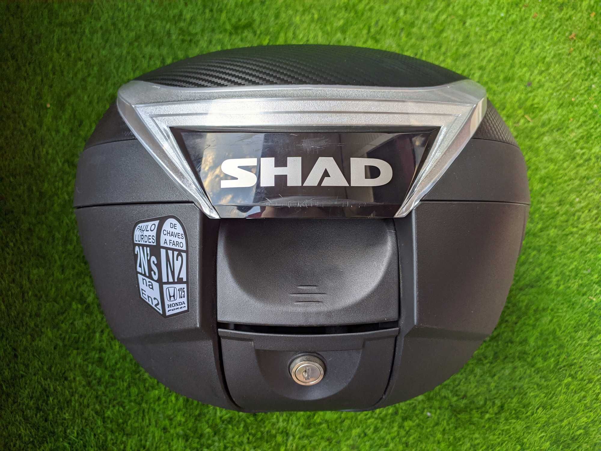 Baú de Moto SHAD SH34 com Forro Personalizado - Quase Novo