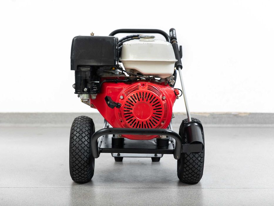 MYJKA CIŚNIENIOWA KARCHER HD 1050 B HONDA GX390 200bar 930l/h 5000nett