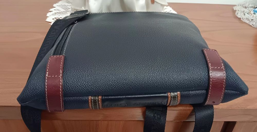 Mala cavalinho em pele   PREÇO FIXO