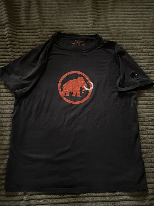 Футболка Mamut.