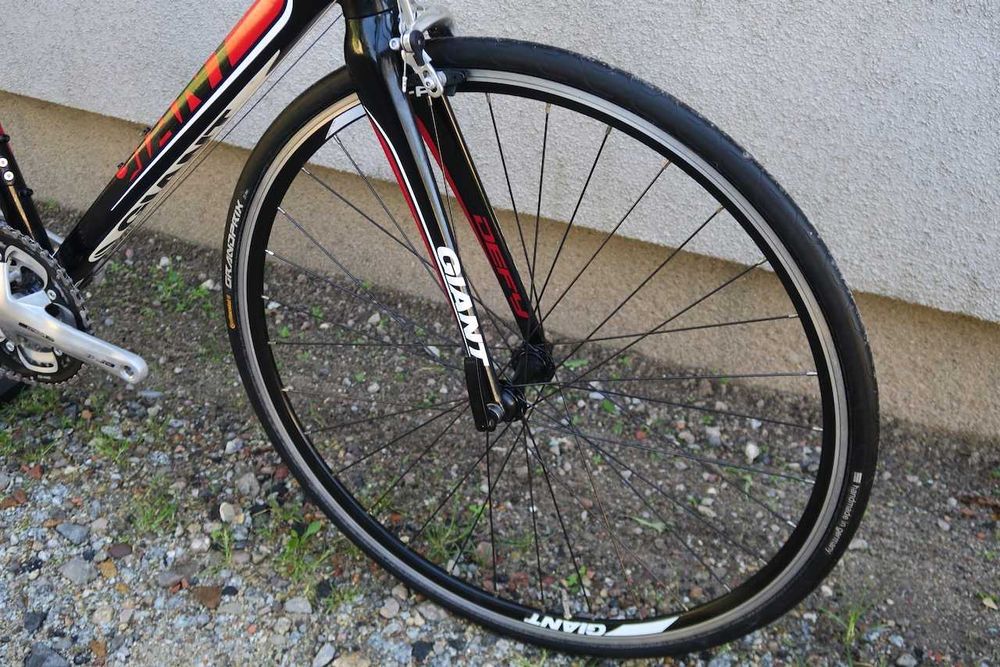 Rower szosowy Giant Defy M/L Tiagra ZADBANY
