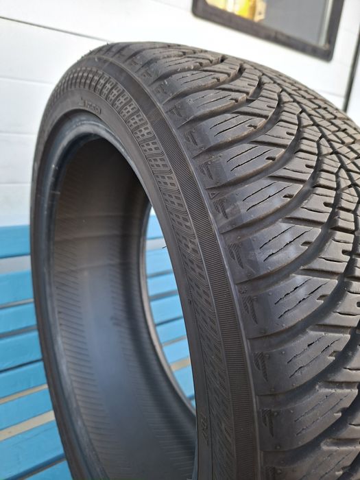 225/45 R18 95Y YOKOHAMA BluEarth-4S AW21 rocznik 2024!
