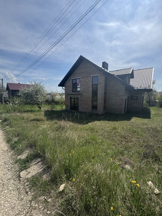 Продаж будинку на Перших Львівських Дачах