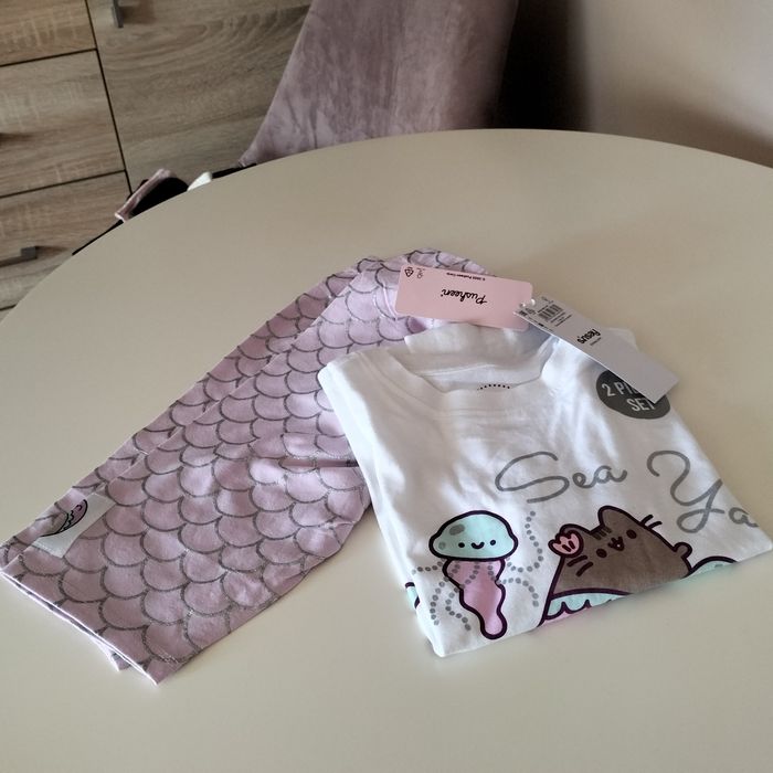 Nowy komplet dla dziewczynki roz 128 Sinsay