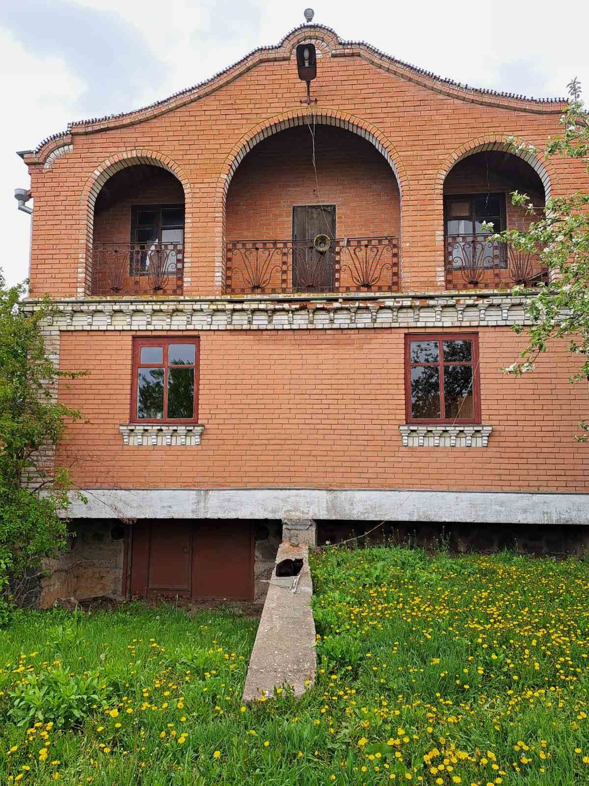 Садиба в мальовничому місці