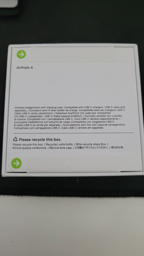 Novos Airpods 4 na caixa selada