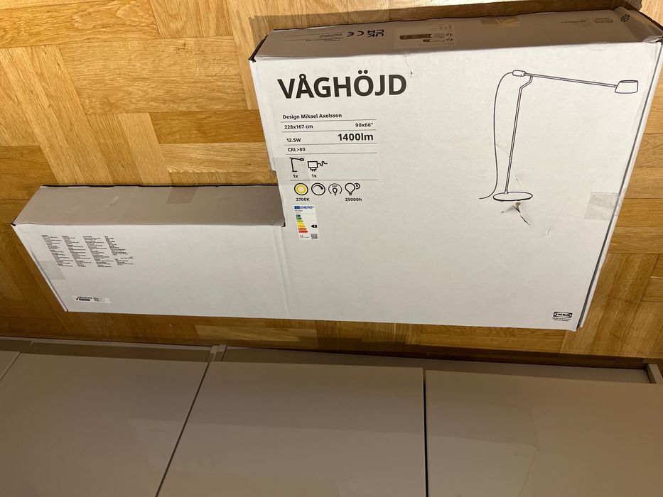 IKEA VAGHOJD Lampa podłogowa LED, można przyciemniać czarny