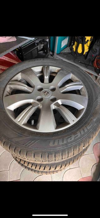 Зимові шини R16 + диски для Renault