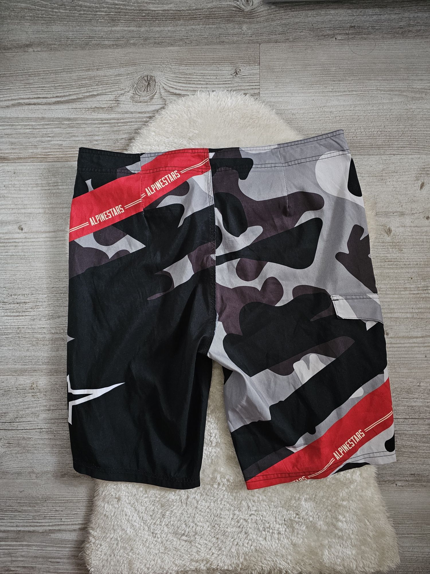 Spodenki Alpinestars Rozmiar L / 34 Szorty Alpinestars 34 Spodenki fox