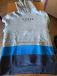 Hoddie Guess com etiquetas