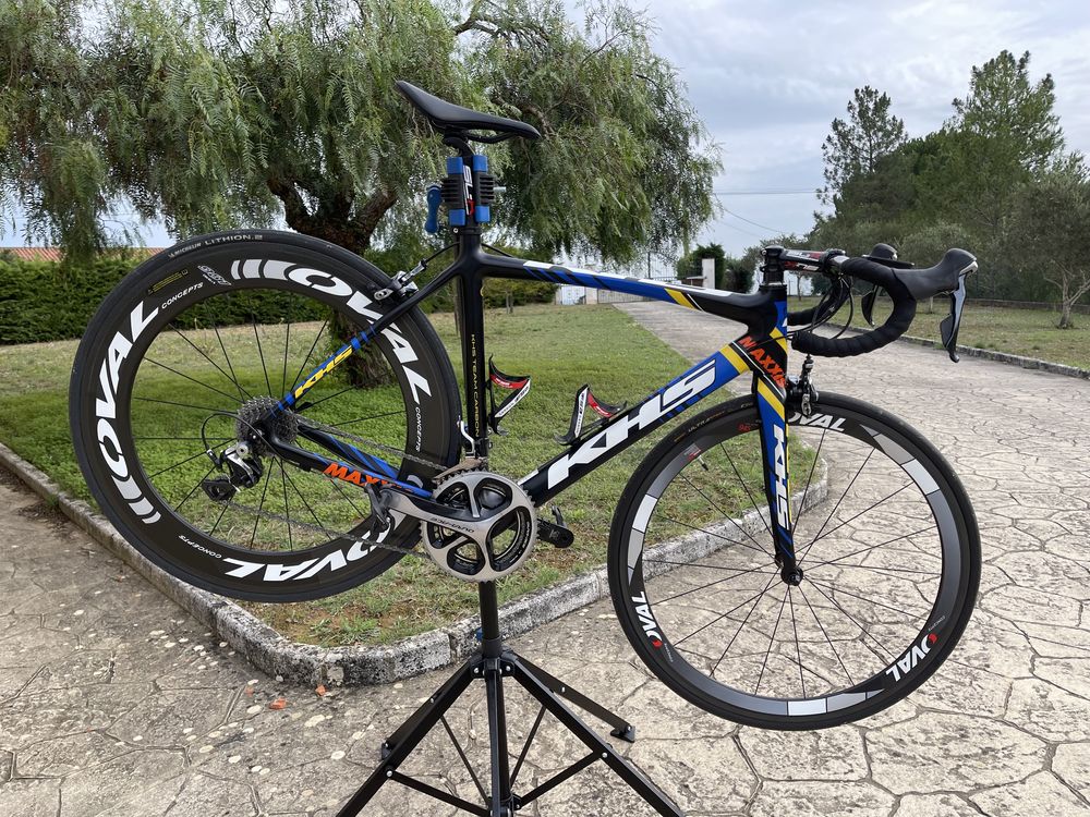 Bicicleta de estrada KHS (marca americana)