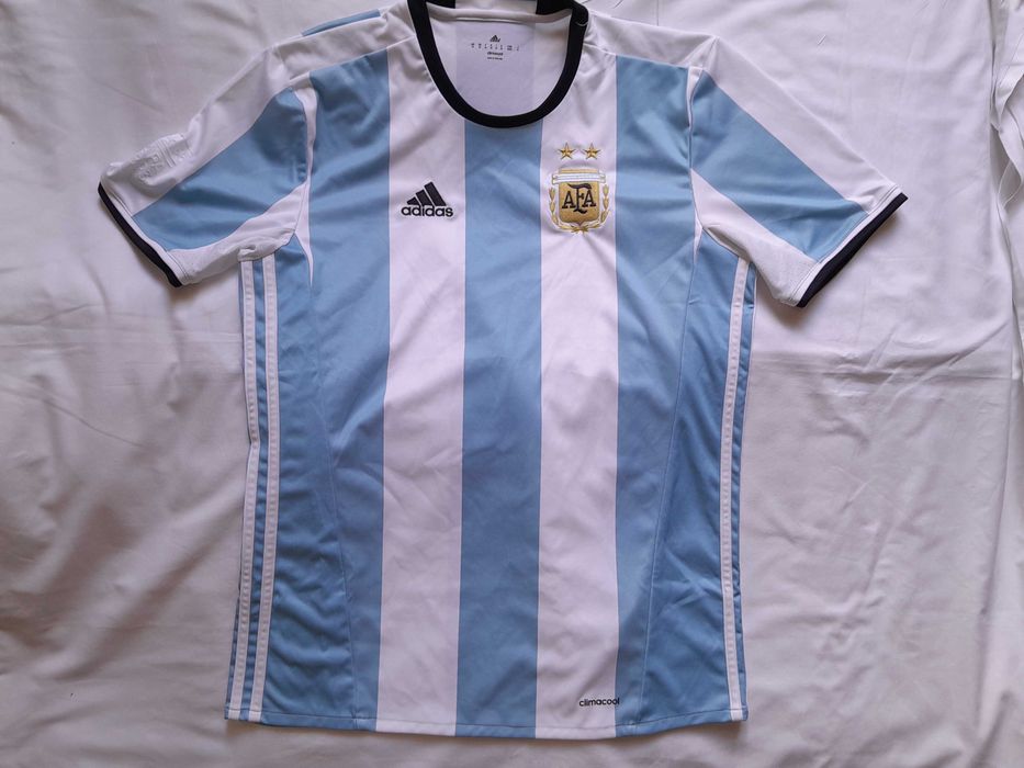 Sprzedam koszulkę piłkarską Argentyna 2016/2017 Home Adidas AH5144