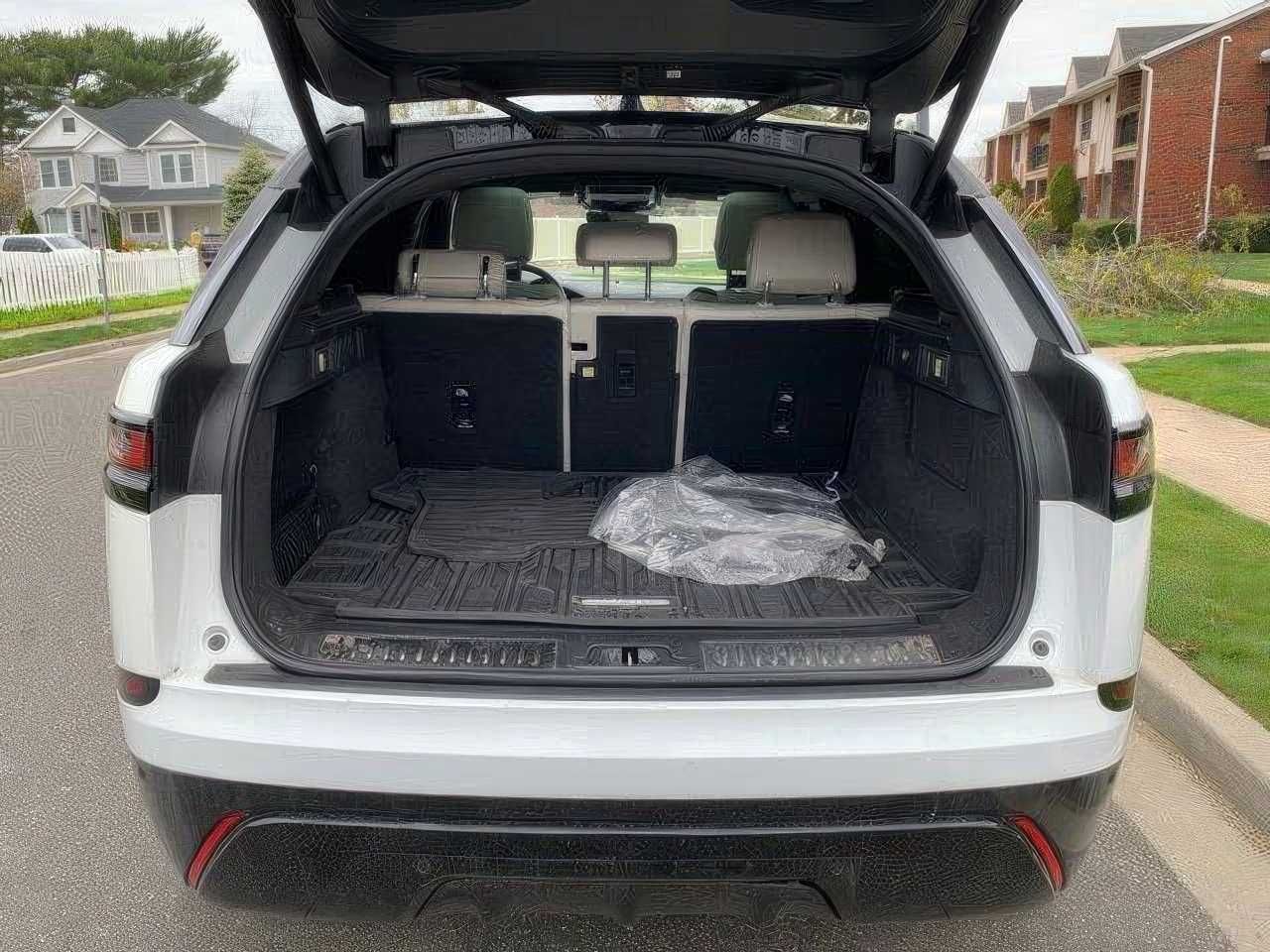 2021 Land Rover Range Rover Velar P250 R-Dynamic S