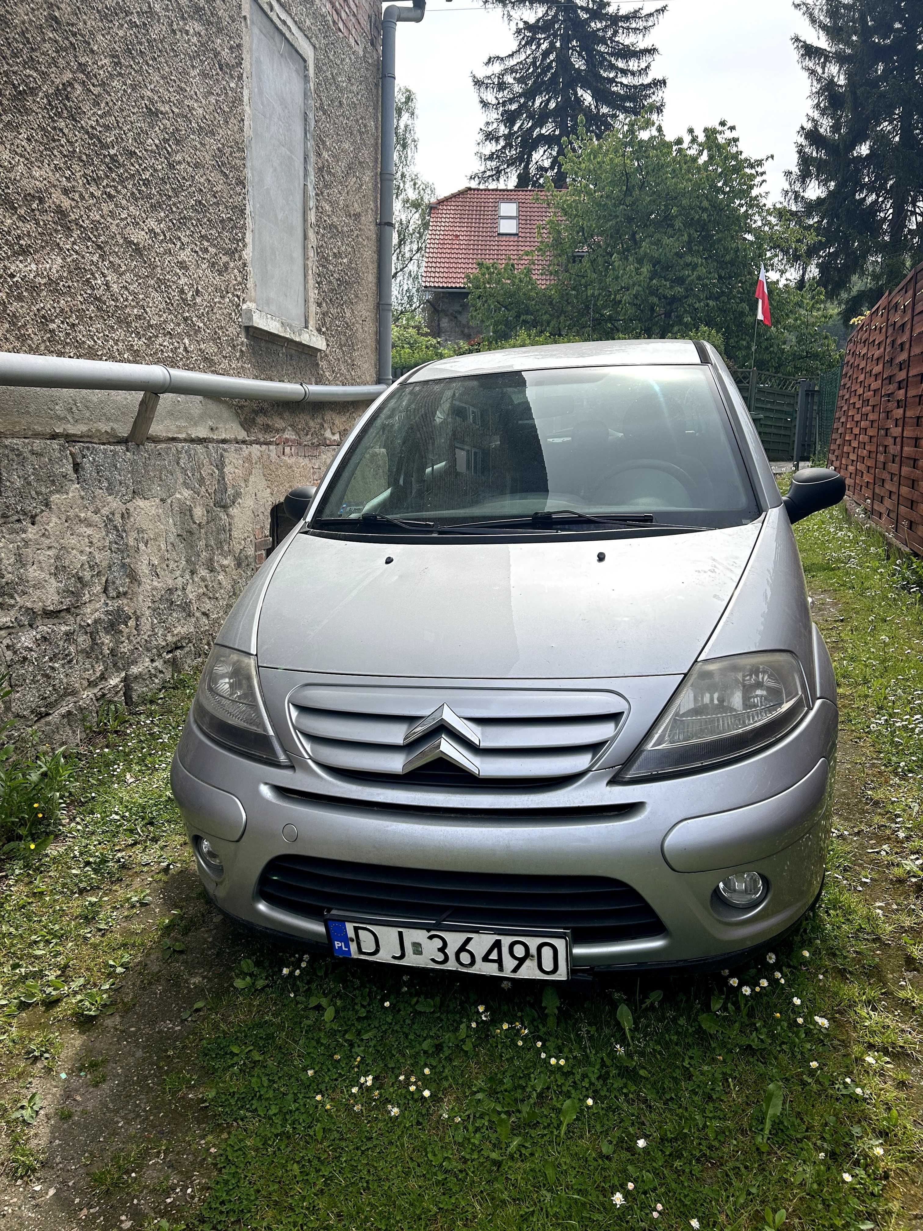 Citroen C3 1.4 benzyna 2007 krajowy (od początku). 221 000