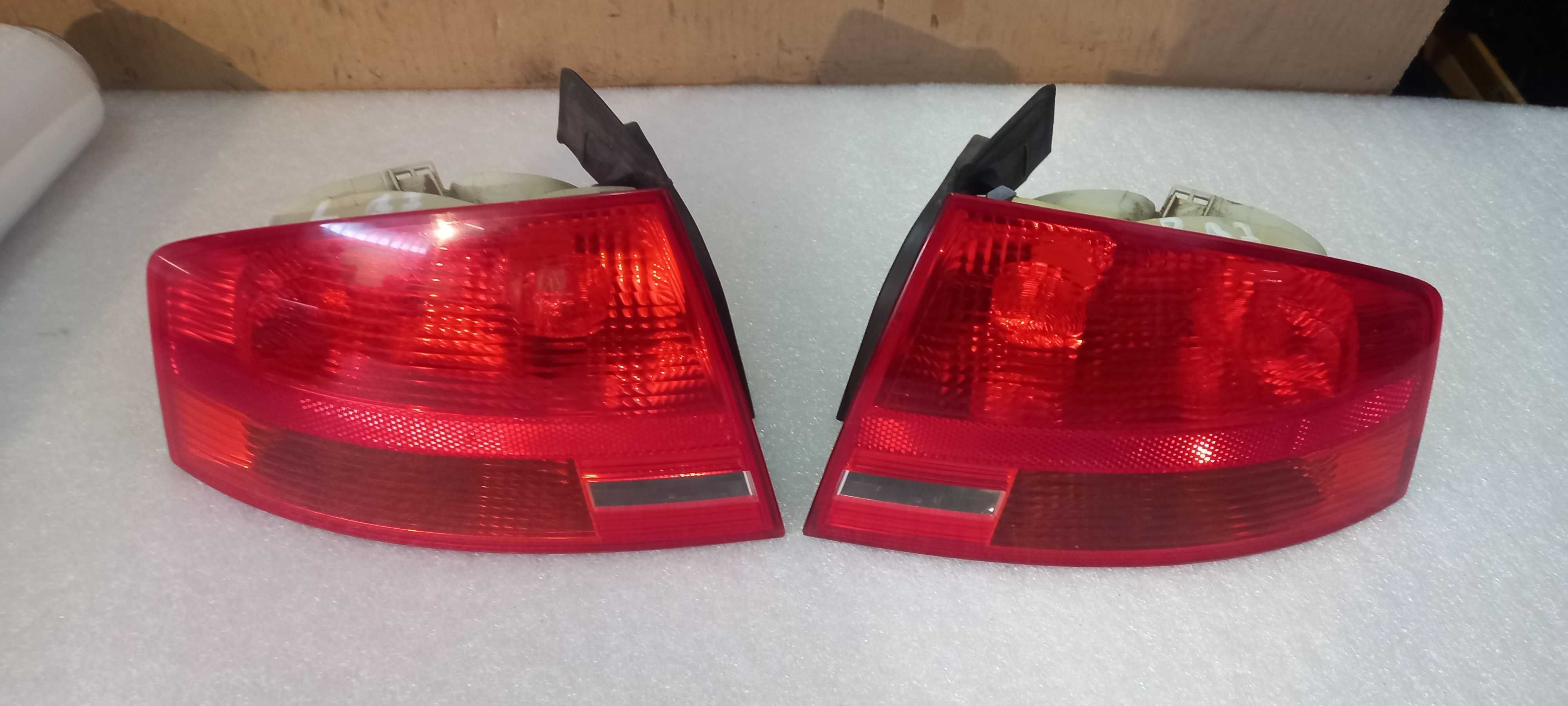 Lampa lampy tył Audi A4 B7 Sedan oryginał L/R