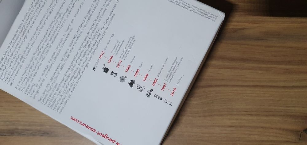 Zestaw młynków elektrycznych do soli i pieprzu Zeli Srebrny Peugeot

Z