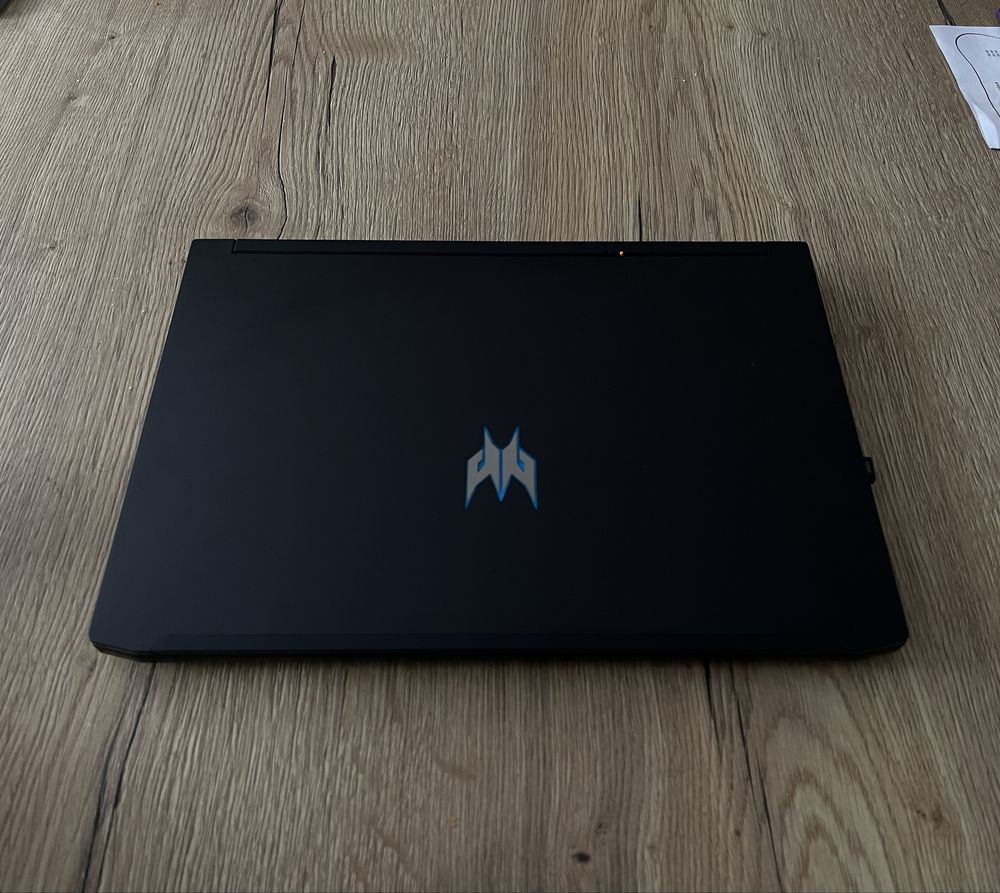 Laptop gamingowy PREDATOR Triton 300 na gwarancji, stan idealny