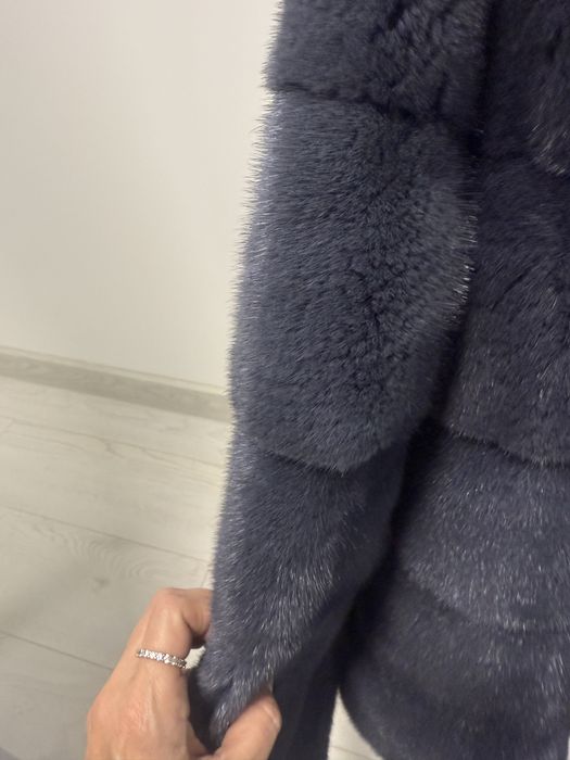 Продам норковвй полушубок , цельные пластины