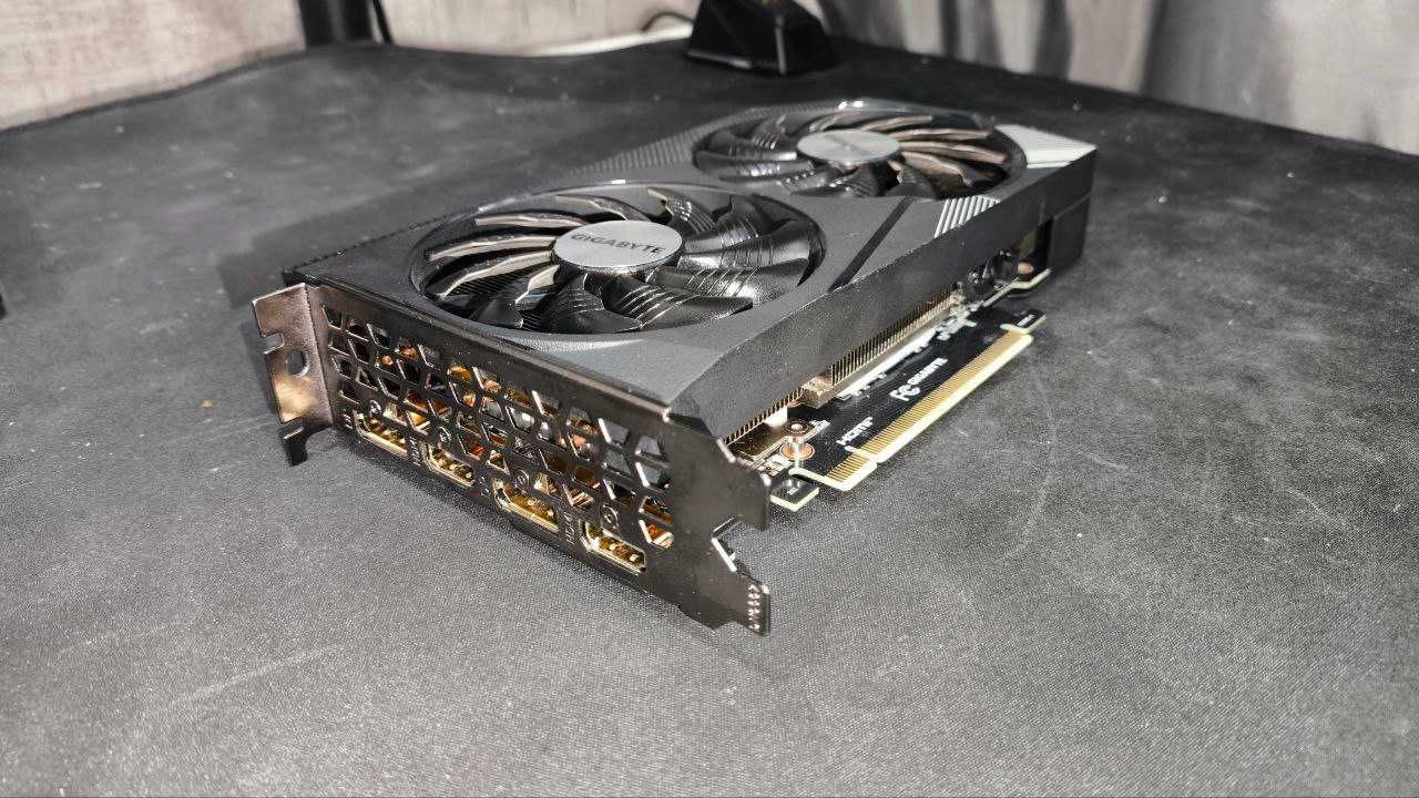 Відеокарта Nvidia GeForce RTX 3060 12GB Gigabyte Windforce OC