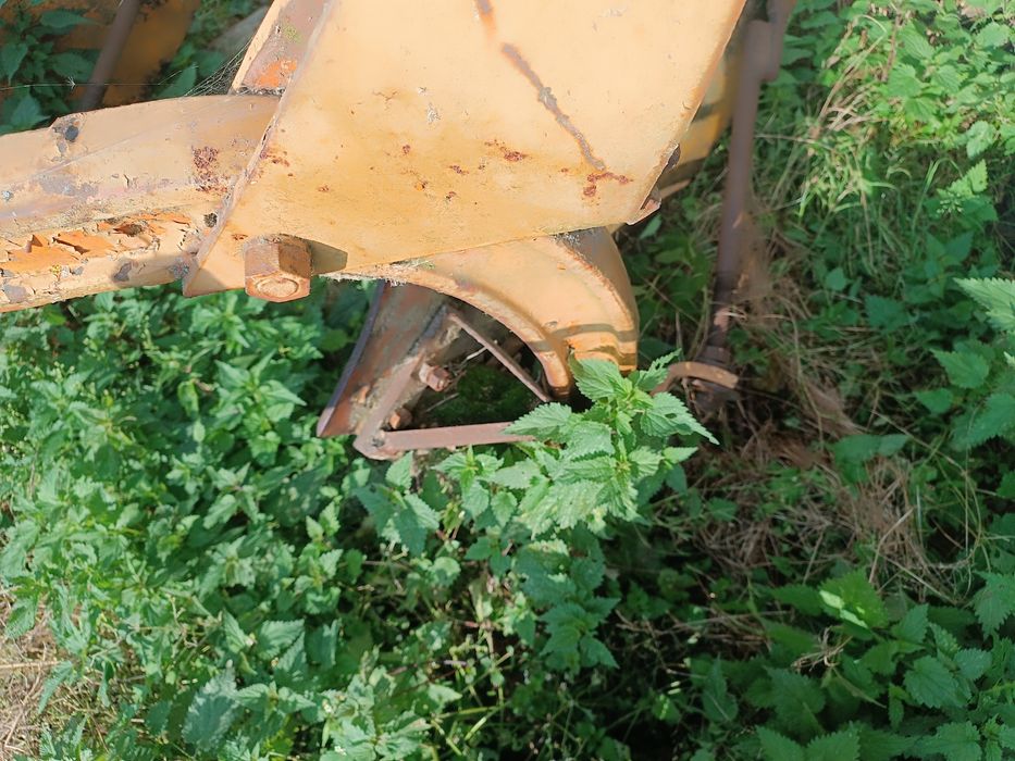 Pług 3 skiby resor Howard