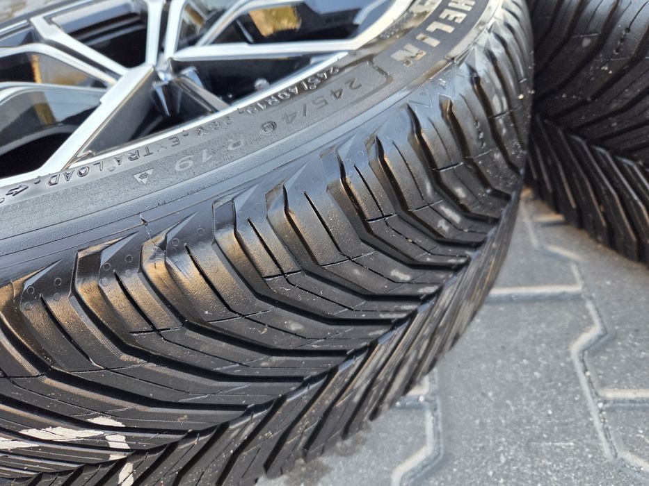 Komplet kół 19 cali, całoroczne . M pakiet do BMW G30/G31