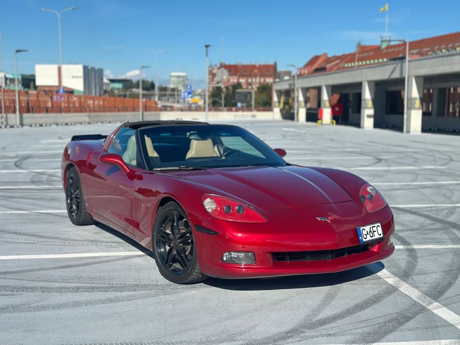 Chevrolet Corvette Niski przebieg, idealna historia pojazdu, polift, automat