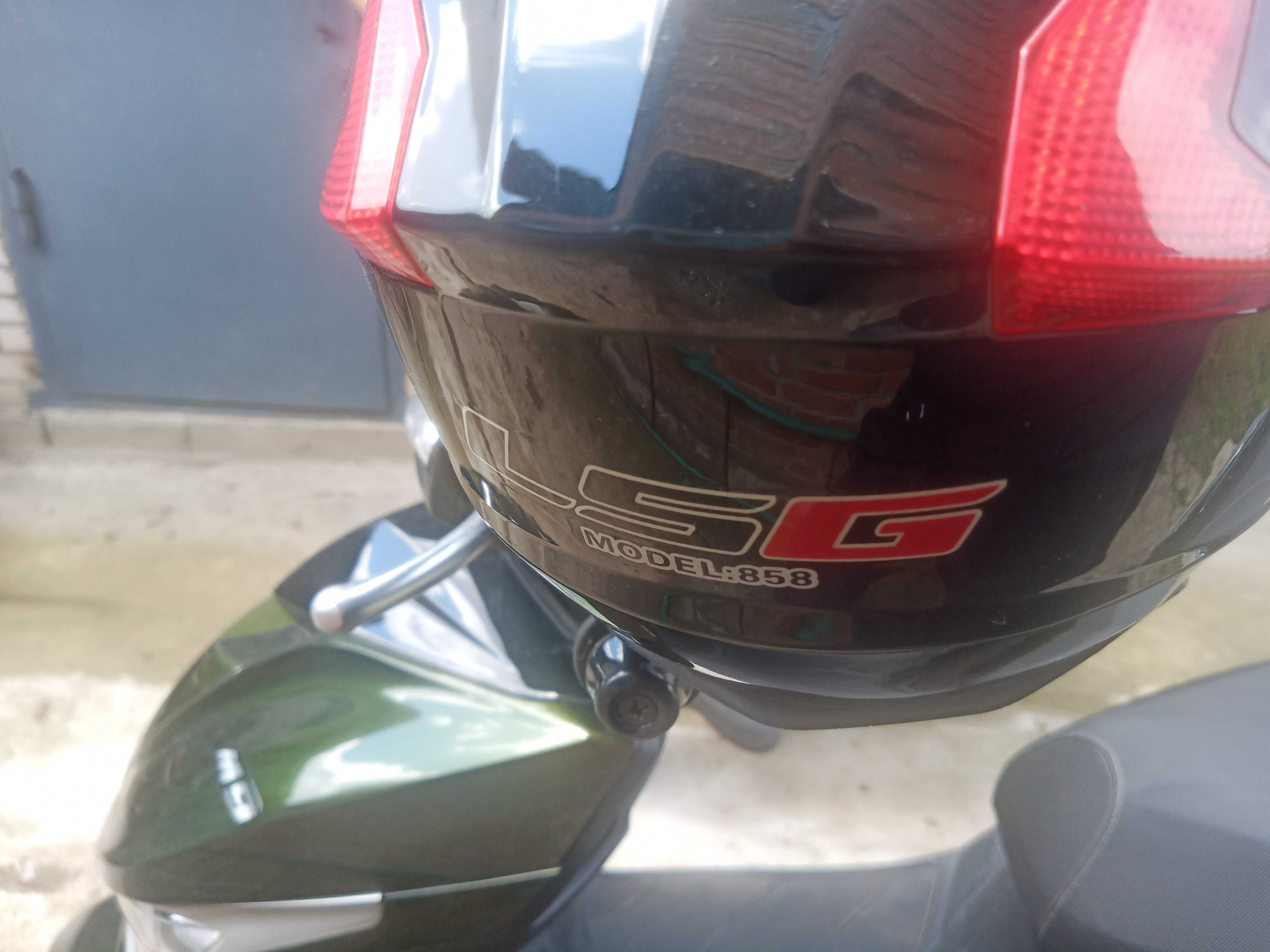 Бензиновий скутер Fada M9 150 cc