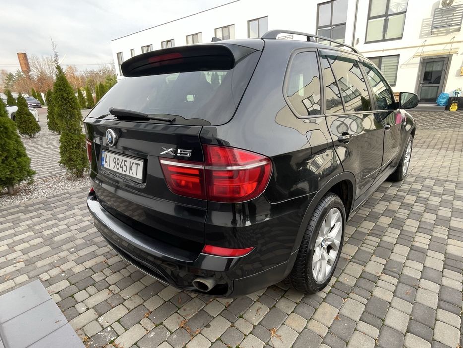 Автомобіль BMW X5