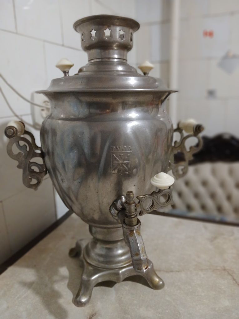САМОВАР,3х літровий,1979 рік випуску,електричний 220w