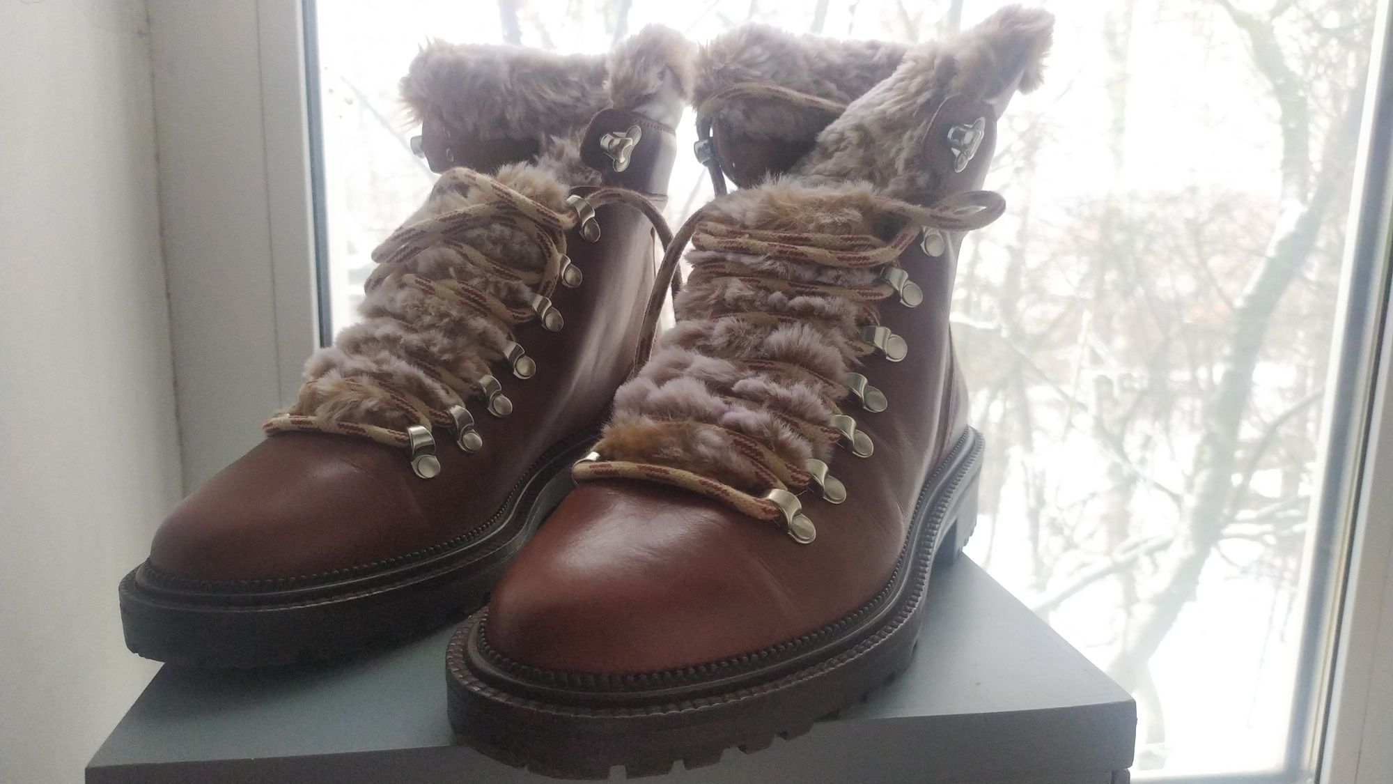 РОЗПРОДАЖ!! Шкіряні черевики Zara зима-весна-осінь!